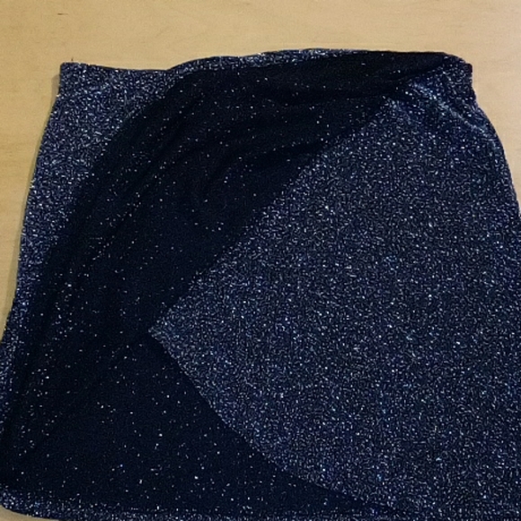 Skirt - Picture 4 of 5